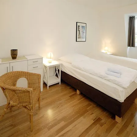Otel Old Town Metzer Strasse