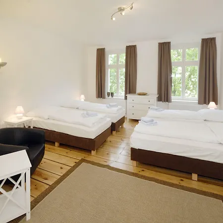 Old Town Metzer Strasse Hotel