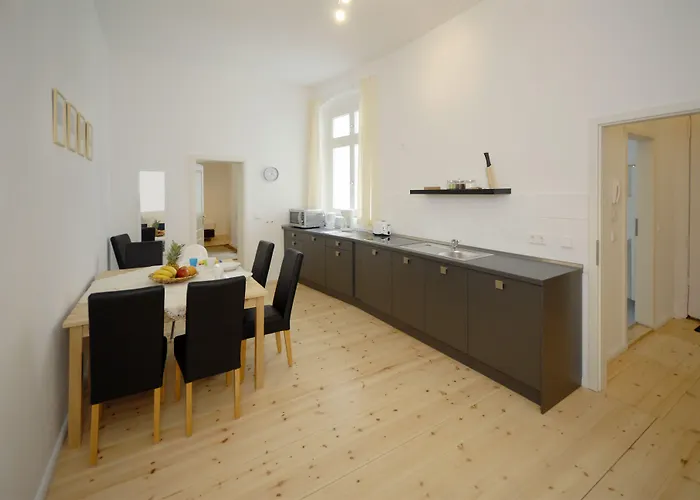 Old Town Metzer Strasse *